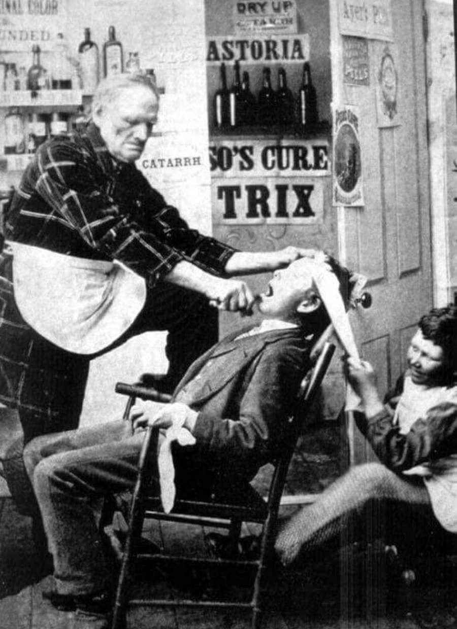 AGOSTO-STUDIO-DENTISTICO-NON-TI-CONOSCO-PIU